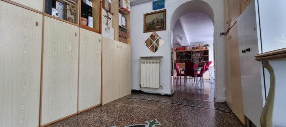 3 Schlafzimmer Wohnung in Genoa, Italy, Nr. 332438 8