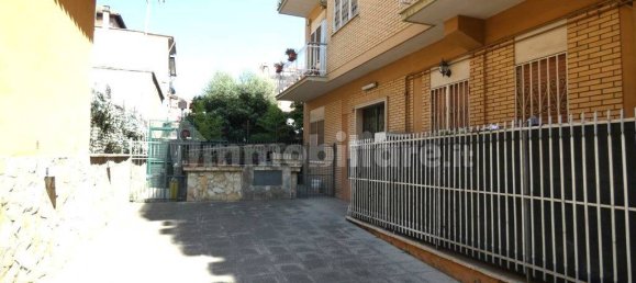 2 bedrooms Apartment in Rome, Italy No. 349869 2