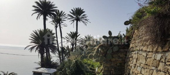 Terreno em Bordighera, Italy 910 m² N.º 125120 34