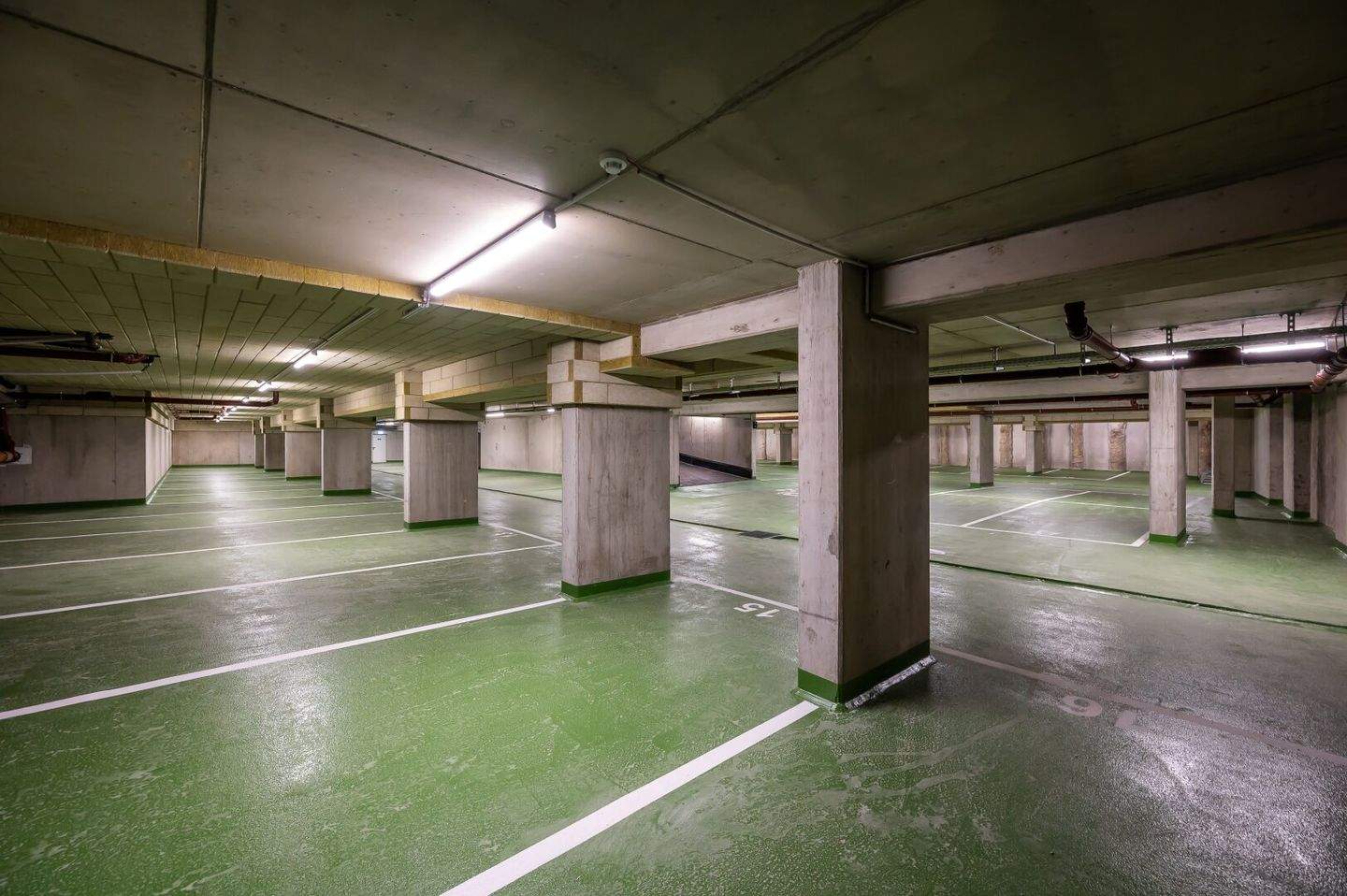  Garage in Brigittenau, Austria No. 207556