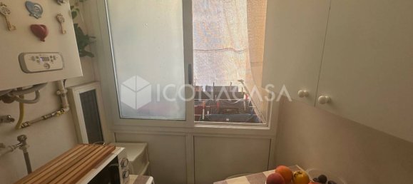 3 rooms Apartment in Bari, Italy No. 354673 2