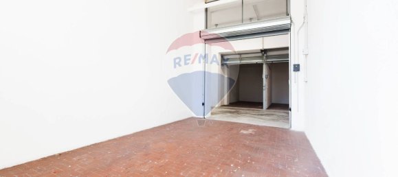 15m² Garage in Genoa, Italy No. 154903 10