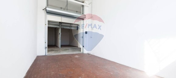 15m² Garage in Genoa, Italy No. 154903 11