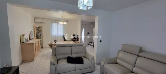 Casa de 3 dormitorios en Sarcelles, France No. 170038 4