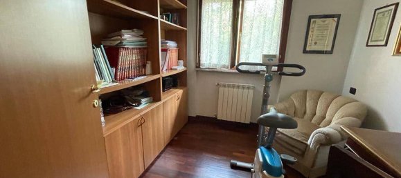 Apartamento de 3 dormitorios en Vigevano, Italy No. 11866 12