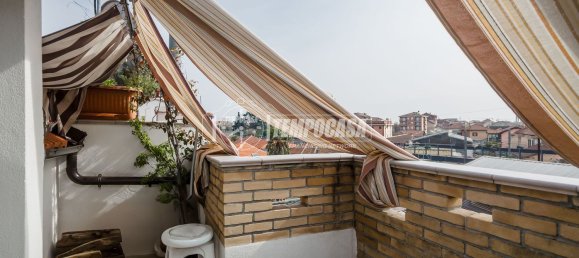 Dúplex de 5 habitaciónes en Collegno, Italy No. 9326 26