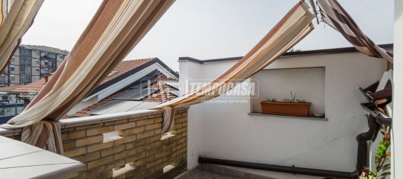 Dúplex de 5 habitaciónes en Collegno, Italy No. 9326 3