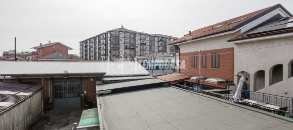 Dúplex de 5 habitaciónes en Collegno, Italy No. 9326 29