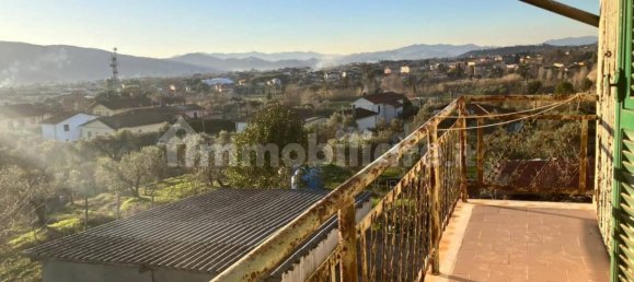 3 bedrooms House in Castelnuovo Magra, Italy No. 30093 10