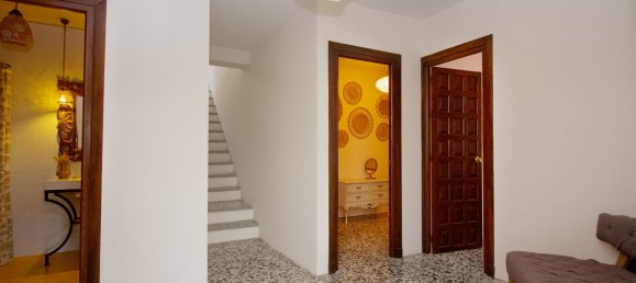 4 bedrooms Villa in Coin, Spain No. 122128 11