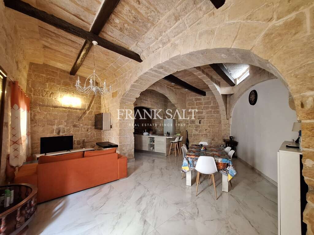 2 bedrooms House in Zebbug, Malta No. 8160