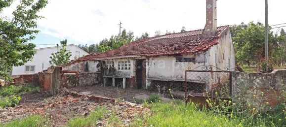 3 bedrooms Castles in Torres Novas, Portugal No. 14470 16