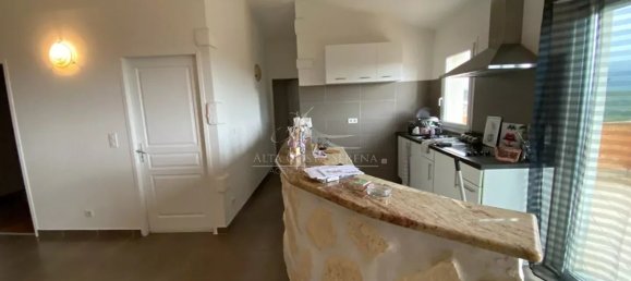 1 bedroom Apartment in Sari-Solenzara, France No. 246681 4