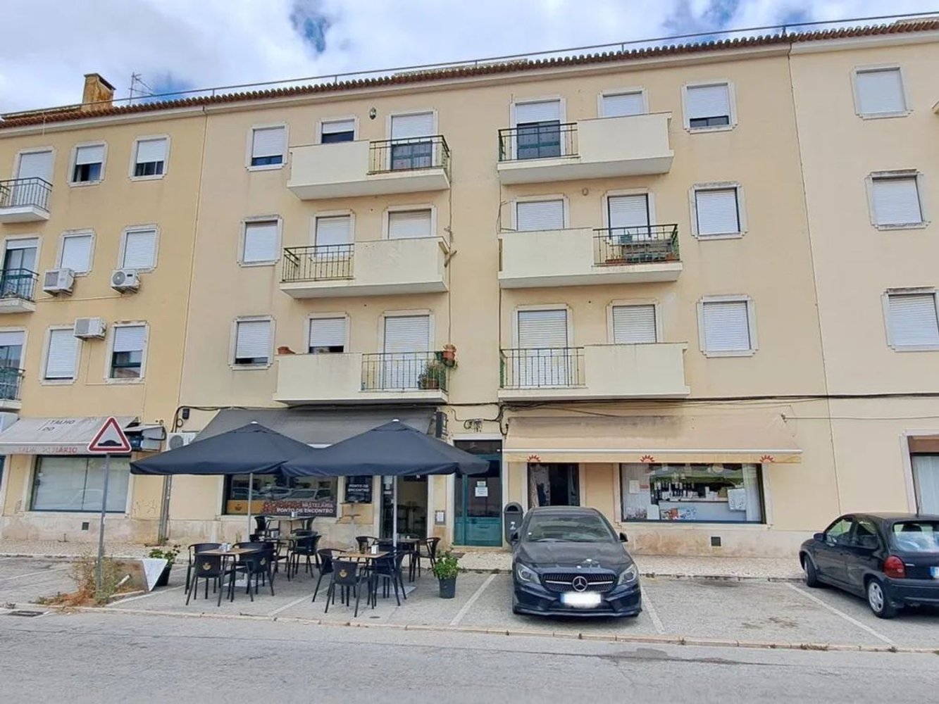 3 bedrooms Apartment in Moita, Portugal No. 340929