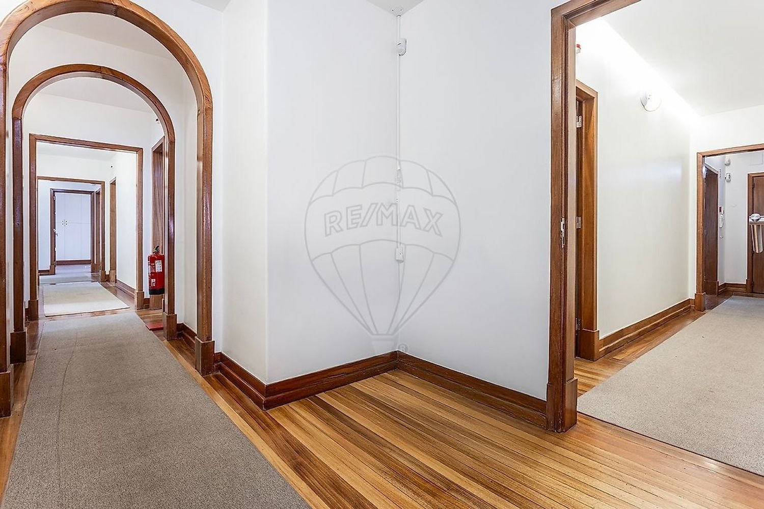 7 bedrooms Apartment in Lisbon, Portugal No. 227016