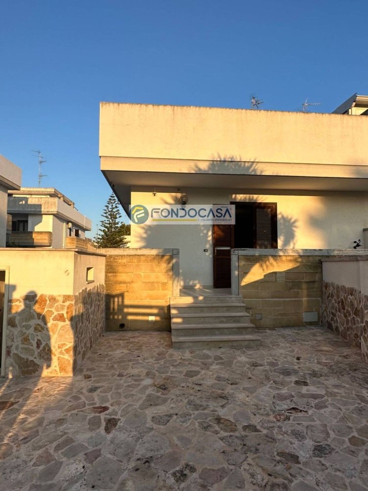 Вилла с 4 комнатами в Cavallino, Италия № 34650