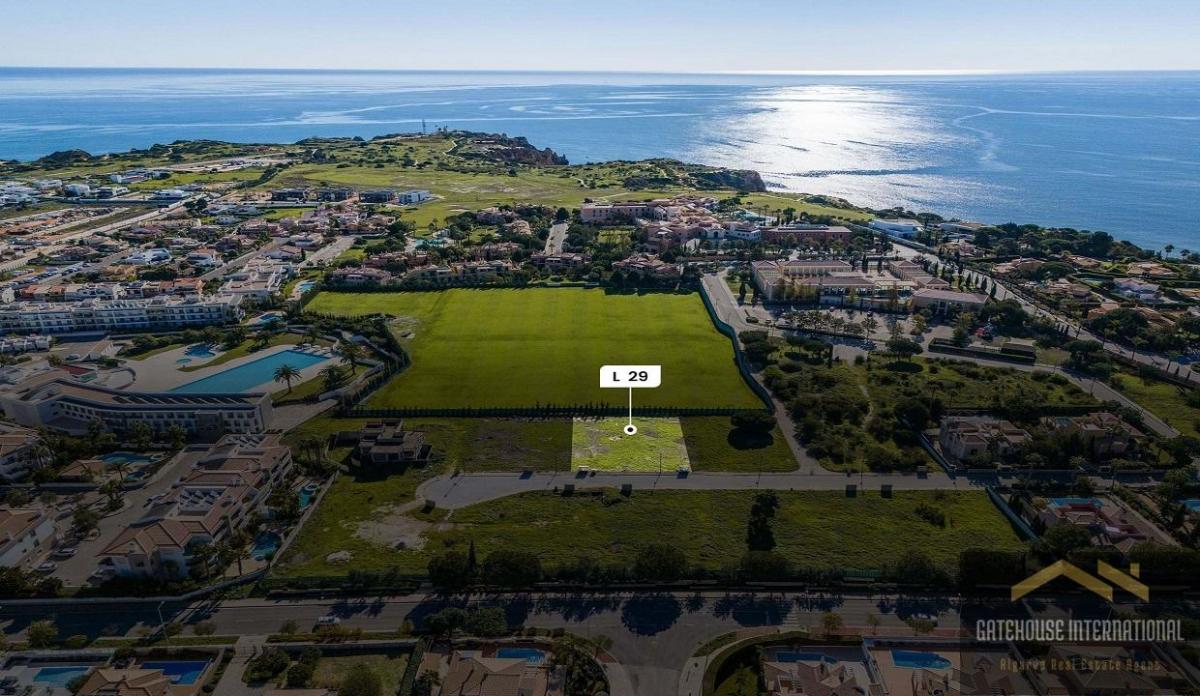  Land in Lagos, Portugal No. 7738