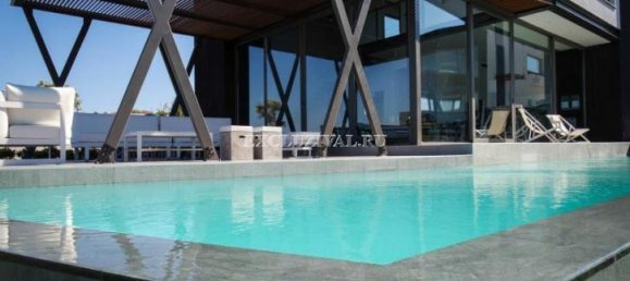 Villa 3+1 in Cesme, Turkey No. 28225 3