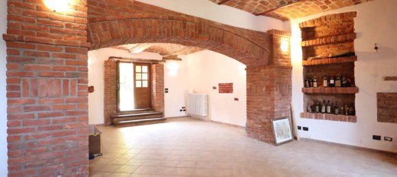 7 bedrooms House in Cisterna d'Asti, Italy No. 56167 2