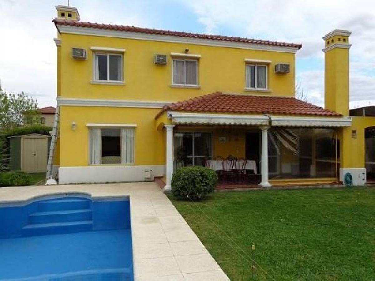 3 bedrooms House in Pilar, Argentina No. 62379