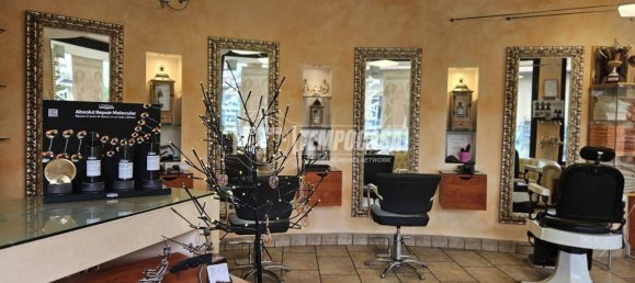 1-salle Propriété commerciale à Capiago Intimiano, Italy No. 323744 10