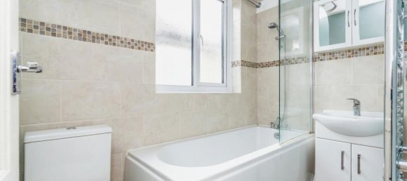 Bungalow T2 em Croydon, United Kingdom N.º 8145 8