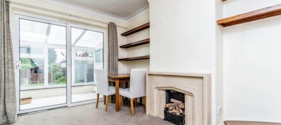 Bungalow T2 em Croydon, United Kingdom N.º 8145 2