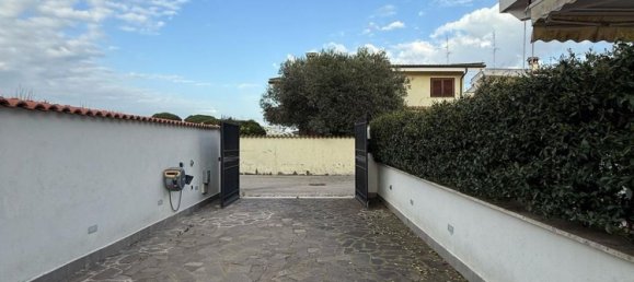 5 rooms Apartment in Nettuno, Italy No. 8702 36