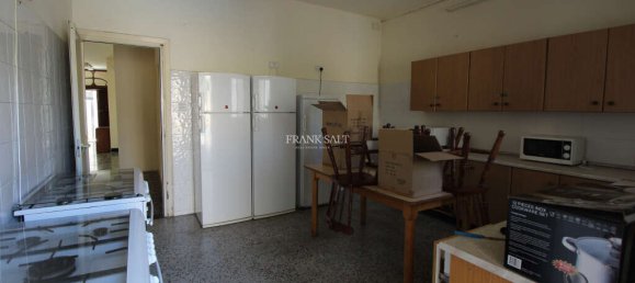 Villa de 9 dormitorios en Mosta, Malta No. 11272 3