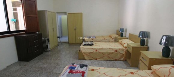 Villa de 9 dormitorios en Mosta, Malta No. 11272 8