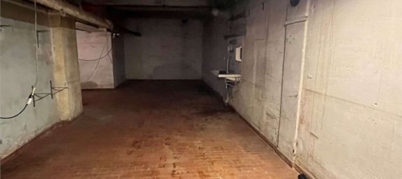 55m² Commercial property in Milan, Italy No. 261252 3