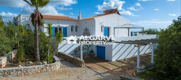 4 bedrooms Villa in Quarteira, Portugal No. 98467 6
