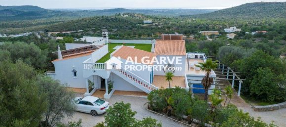 4 bedrooms Villa in Quarteira, Portugal No. 98467 7