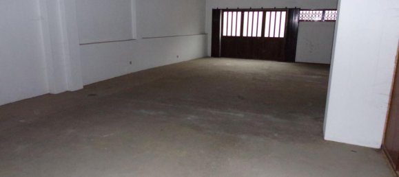 Laden in Porto, Portugal 202m², Nr. 8432 3