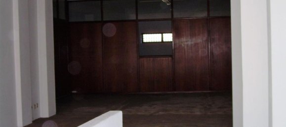 Laden in Porto, Portugal 202m², Nr. 8432 6