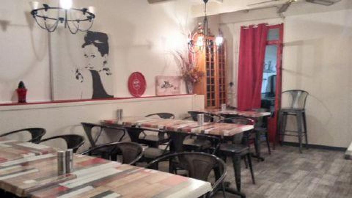 Bureau à Vitrolles, France 120m² No. 17729