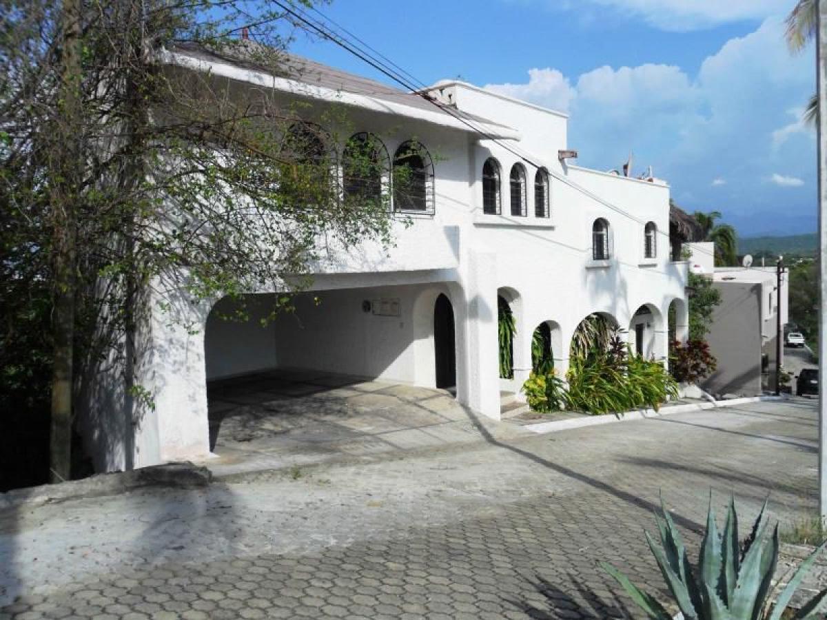 4 bedrooms House in Manzanillo, Mexico No. 154675