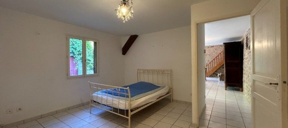  Castillos de 1 dormitorio en Bessines-sur-Gartempe, France No. 98330 20