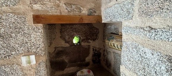  Castillos de 1 dormitorio en Bessines-sur-Gartempe, France No. 98330 39