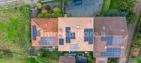 5 bedrooms House in Borgone Susa, Italy No. 143646 4