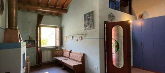 Casa de 6 habitaciónes en Terranuova Bracciolini, Italy No. 232328 11