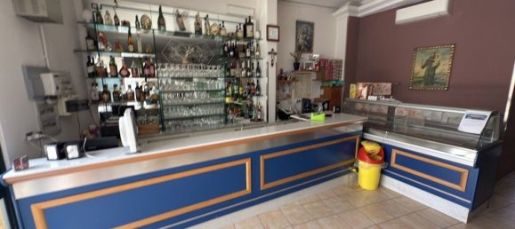 Gewerbliche Immobilie in San Cataldo, Italy 120m², Nr. 297829 5