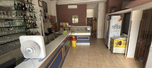 Gewerbliche Immobilie in San Cataldo, Italy 120m², Nr. 297829 3