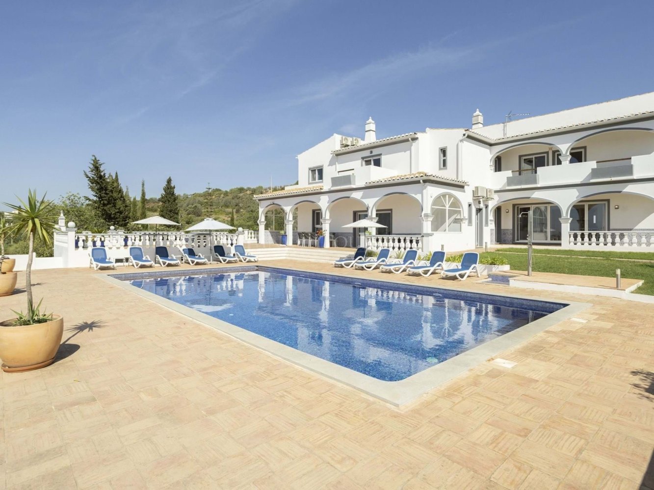 6 bedrooms Villa in Faro, Portugal No. 318156