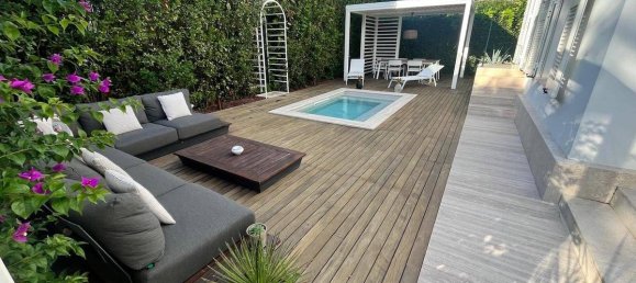 3 bedrooms Villa in Forte dei Marmi, Italy No. 332543 3