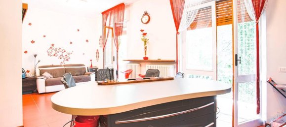 Вилла с 9 комнатами в Арона, Италия № 27085 21