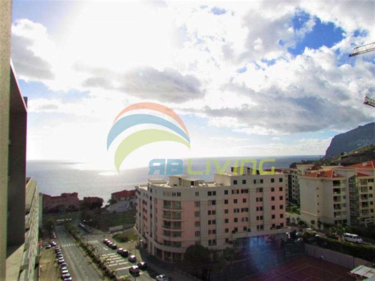 3 bedrooms Apartment in Funchal, Portugal No. 485