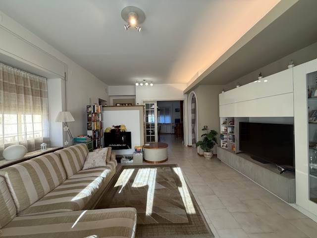 3 bedrooms Apartment in Pistoia, Italy No. 45980