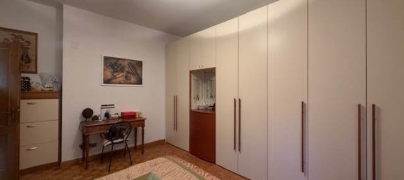 3 bedrooms Apartment in Pistoia, Italy No. 45980 21