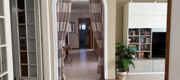3 bedrooms Apartment in Pistoia, Italy No. 45980 40